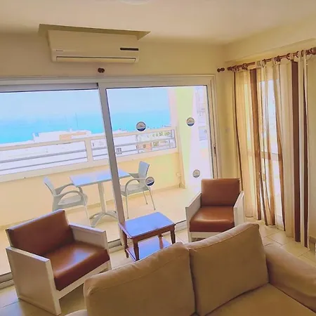 Apartment Sunrise Beach Apts. *