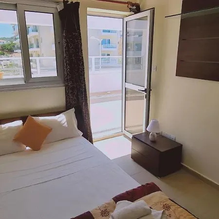 Sunrise Beach Apts. *