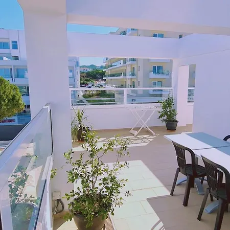 Sunrise Beach Apts.